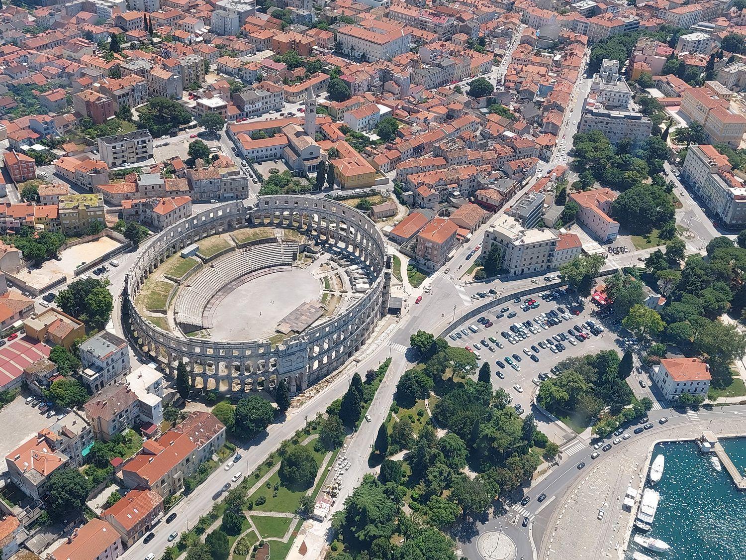 Neu Renovierte Ferienwohnung Mit Klima, Wlan, Waschmaschine, Tischfussball, Grill, Fahrraeder Und Einem Kinderspielplatz Штинян Екстер'єр фото